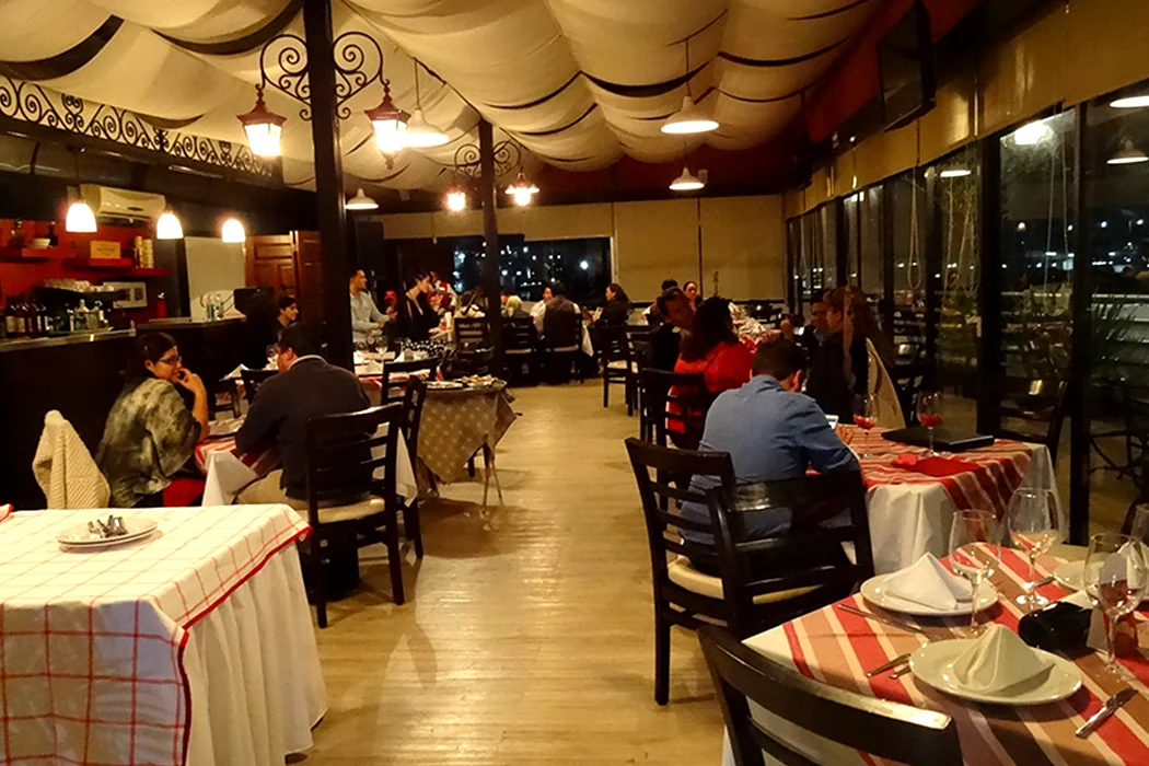 restaurante_comercial_1050x700